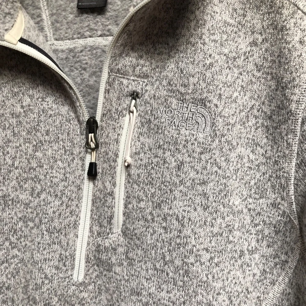 The North Face MENS Grey Knit Quarter Zip Pullover Fleece Sweater MENS Small